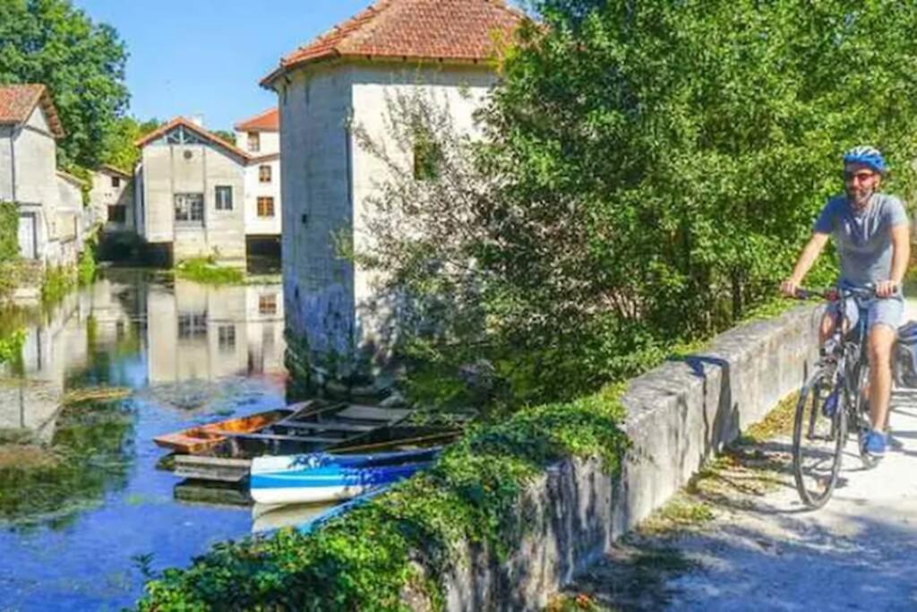 L'Escapade Proche Gare Apartment Angouleme Ngoại thất bức ảnh